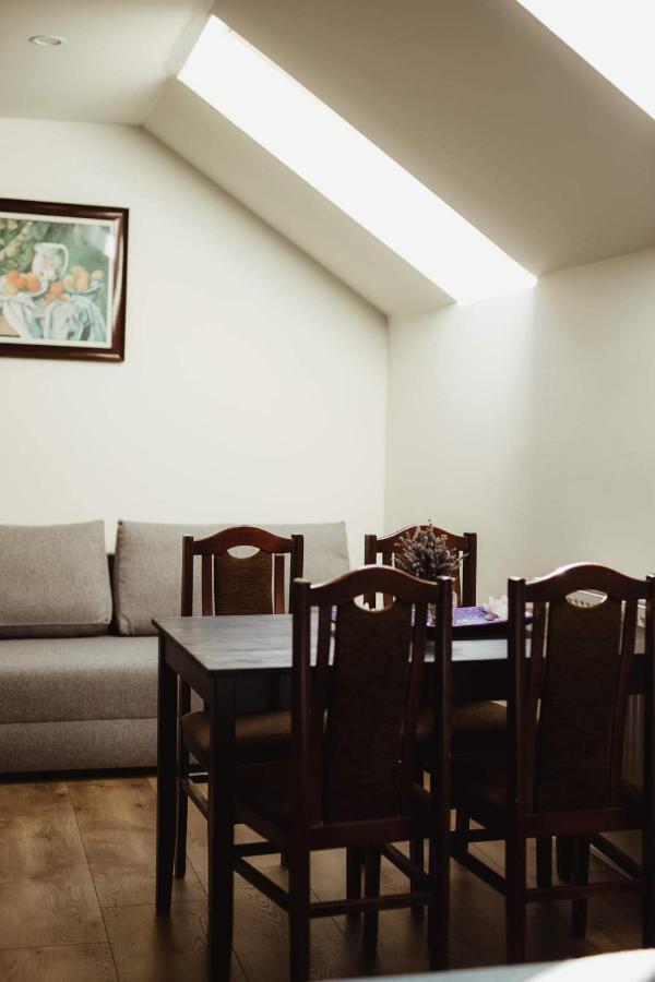 Lawendowa Stajnia Bed and Breakfast Lwowek Slaski Buitenkant foto